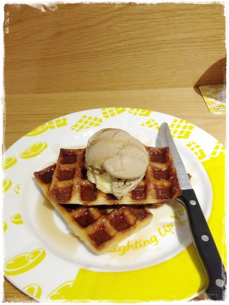 2F Lite 貳拂咖啡:【內湖】2F Lite 貳拂咖啡,都會「輕」風格概念餐廳,義麵/晨餐/排餐/三明治/可頌脆餅/咖啡/手做氣泡水