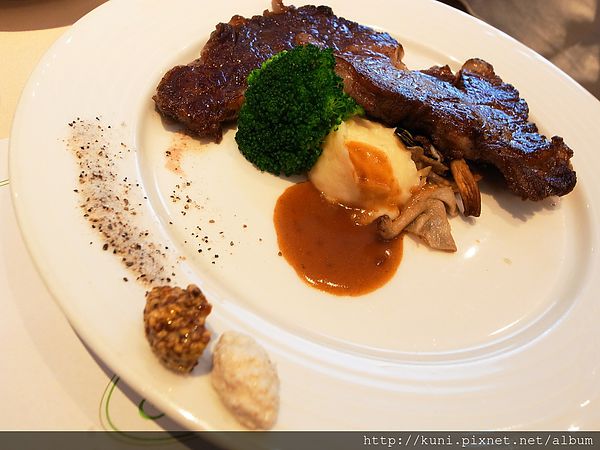 GRD3 18102013 雅室牛排 (9).JPG