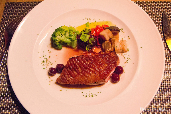 e'tage15 悅品西餐廳：【食記】｛高雄。新興區｝e'tage15 悅品西餐廳