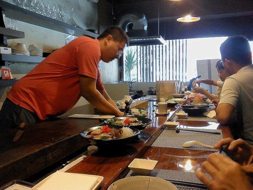 漁火日本料理：漁火日式料理-苓雅區青年二路43號