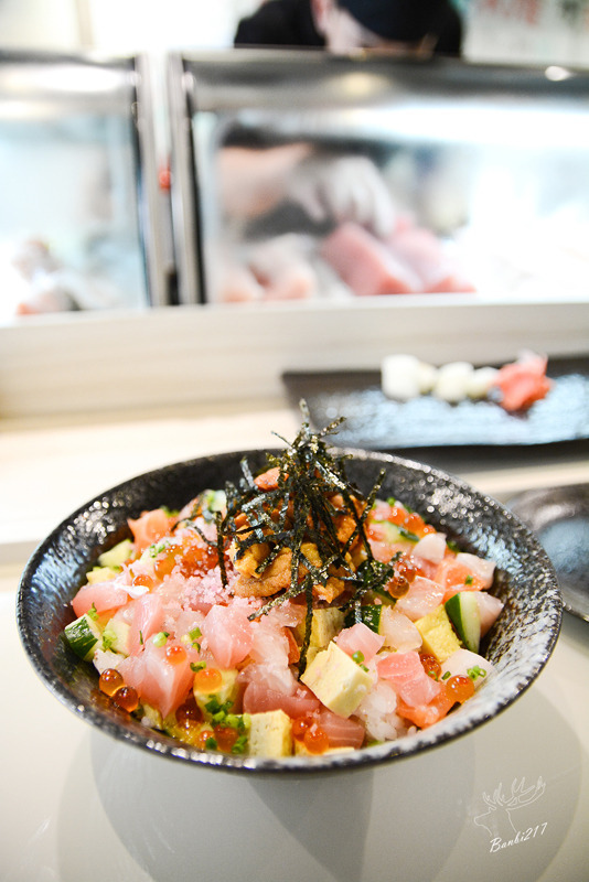 [板橋美食]Show壽司創意料理、日本料理、生魚片、壽司丼飯、握壽司、燒烤(捷運新埔站、捷運板橋站):Banbi217 美食旅遊
