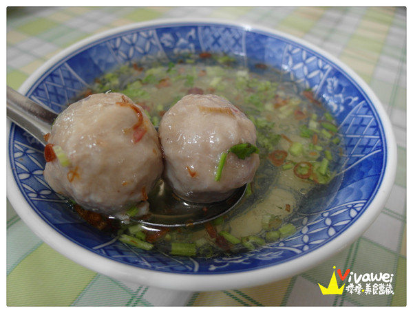 小食光：苗栗銅鑼鄉｜純粹而美味的平價客家小食專賣店『小食光麵堂』 銅鑼火車站 油桐花季 水晶餃 乾麵 麵線 推薦 便宜 美食 小吃