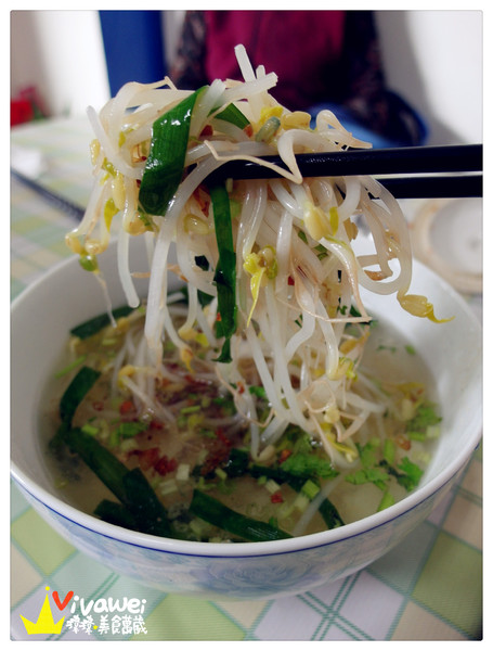 小食光：苗栗銅鑼鄉｜純粹而美味的平價客家小食專賣店『小食光麵堂』 銅鑼火車站 油桐花季 水晶餃 乾麵 麵線 推薦 便宜 美食 小吃