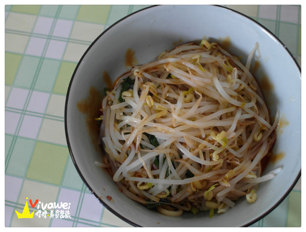小食光：苗栗銅鑼鄉｜純粹而美味的平價客家小食專賣店『小食光麵堂』 銅鑼火車站 油桐花季 水晶餃 乾麵 麵線 推薦 便宜 美食 小吃