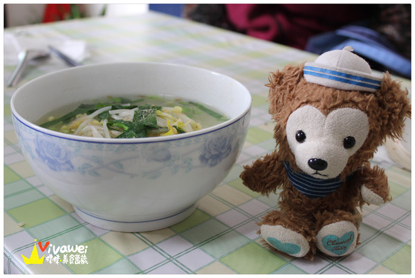 小食光：苗栗銅鑼鄉｜純粹而美味的平價客家小食專賣店『小食光麵堂』 銅鑼火車站 油桐花季 水晶餃 乾麵 麵線 推薦 便宜 美食 小吃