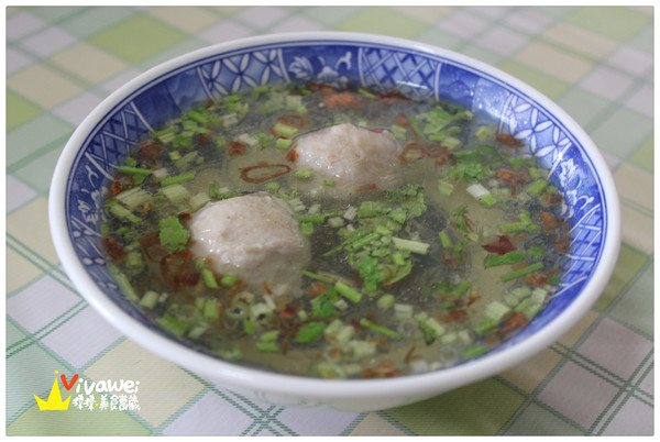 小食光：苗栗銅鑼鄉｜純粹而美味的平價客家小食專賣店『小食光麵堂』 銅鑼火車站 油桐花季 水晶餃 乾麵 麵線 推薦 便宜 美食 小吃