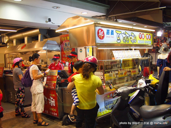 文化路豆奶攤(文化路總店)：【食記】嘉義豆奶攤文化路總店@東區文化路夜市 : 傳統飲品手作風味,花樣頗多的早餐店XD