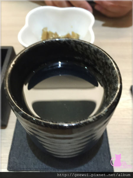 玄麻蕎麥處：玄麻蕎麥處~台北東區精緻和風Q彈蕎麥麵 白丸牛奶味增豚肉湯麵 赤丸辣油豚肉湯麵 柚香明太子馬鈴薯 田品堂檸檬薑茶