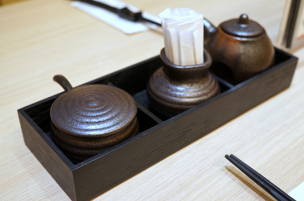 玄麻蕎麥處:(胖樺食記)台北東區216巷「玄麻蕎麥處」。美味的蕎麥麵佐以濃郁的湯頭及扎實的配料(內含完整菜單)。