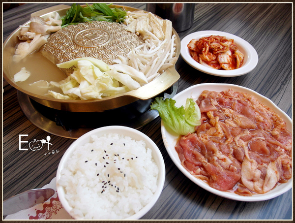 韓御鮮餐館:【口碑卷】韓御鮮餐館//讓人瘋狂的泡菜美味~