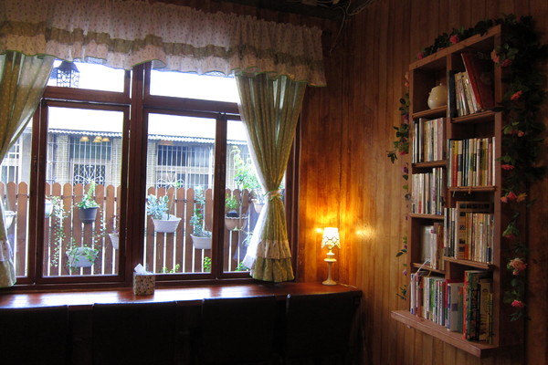 攝香攝影主題咖啡館：【南投。草屯】攝香咖啡館~藏於巷弄裡的特別咖啡館