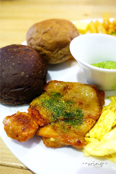 小島遊初張嘴:﹝台北中正區﹞早午餐也要韓式一下。超值brunch。【小島遊初張嘴】