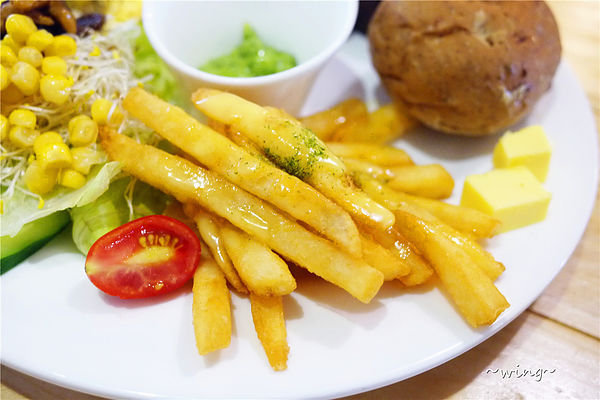 小島遊初張嘴:﹝台北中正區﹞早午餐也要韓式一下。超值brunch。【小島遊初張嘴】