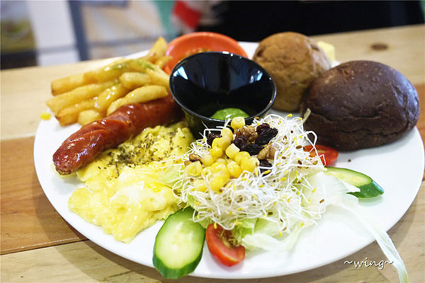 小島遊初張嘴:﹝台北中正區﹞早午餐也要韓式一下。超值brunch。【小島遊初張嘴】