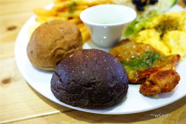 小島遊初張嘴:﹝台北中正區﹞早午餐也要韓式一下。超值brunch。【小島遊初張嘴】