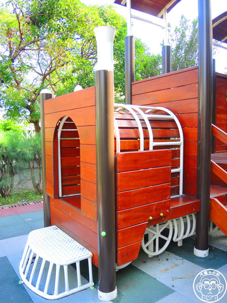 中山國小:作伙來企投【宜蘭・中山國小】四座溜滑梯讓小朋友玩瘋了