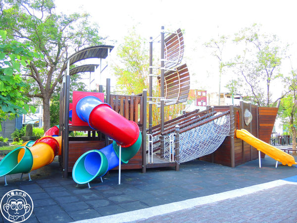 中山國小:作伙來企投【宜蘭・中山國小】四座溜滑梯讓小朋友玩瘋了