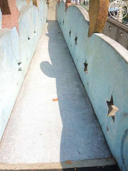 中山國小:作伙來企投【宜蘭・中山國小】四座溜滑梯讓小朋友玩瘋了