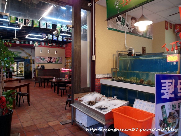 豪霸海鮮料理：食記►新北新店┃豪霸海鮮餐廳┃台灣尚青！（窩客島體驗）