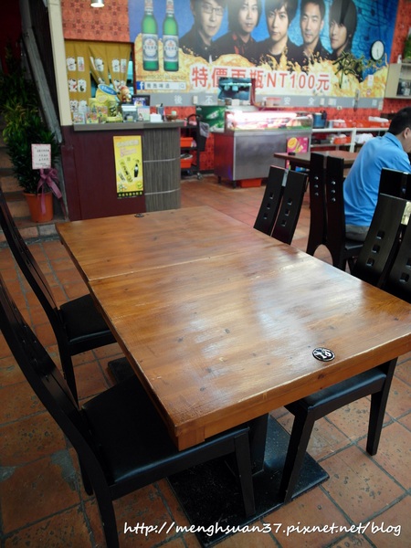 豪霸海鮮料理：食記►新北新店┃豪霸海鮮餐廳┃台灣尚青！（窩客島體驗）