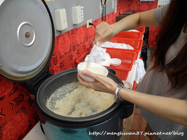 豪霸海鮮料理：食記►新北新店┃豪霸海鮮餐廳┃台灣尚青！（窩客島體驗）