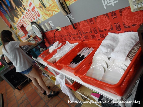 豪霸海鮮料理：食記►新北新店┃豪霸海鮮餐廳┃台灣尚青！（窩客島體驗）