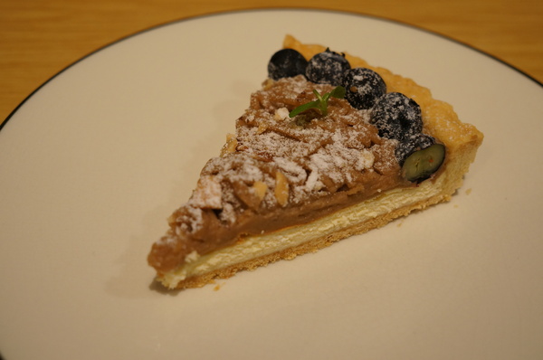 貳房苑 Livingreen:(胖樺食記)台北市大安區貳房苑 Livingreen。充滿藝術氣息的特色店家提供手工甜點及主餐。