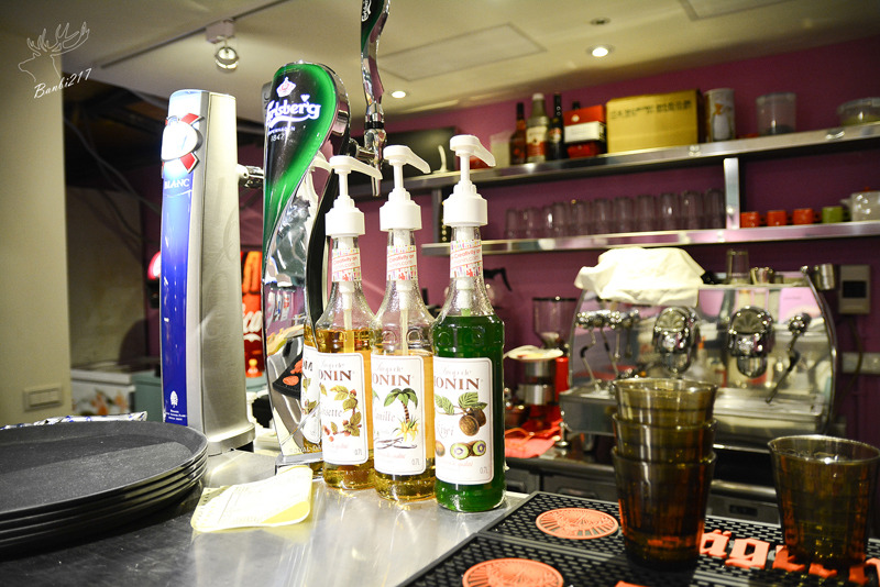 [世足賽球賽轉播運動餐廳]台北大安區.Fantasy Diner 潮流美式餐廳,美式漢堡、早午餐、帕里尼、義大利麵、燉飯、啤酒(捷運台電大樓站):Banbi217 美食旅遊