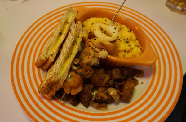 Fantasy Diner 潮流美式餐廳：[忠孝敦化] Fantasy Diner 潮流美式餐廳：多樣化選擇～