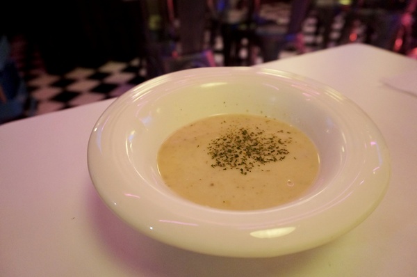 Fantasy Diner 潮流美式餐廳：[忠孝敦化] Fantasy Diner 潮流美式餐廳：多樣化選擇～