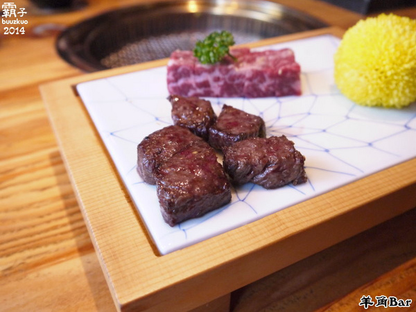 羊角BAR 炭燒和牛專門:羊角BAR炭燒和牛專門,頂級和牛有專人燒烤服務,高級享受~