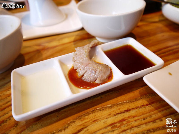 羊角BAR 炭燒和牛專門:羊角BAR炭燒和牛專門,頂級和牛有專人燒烤服務,高級享受~