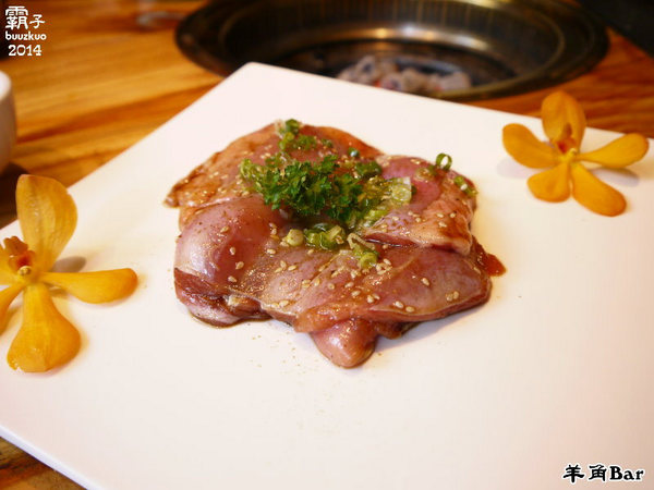 羊角BAR 炭燒和牛專門:羊角BAR炭燒和牛專門,頂級和牛有專人燒烤服務,高級享受~