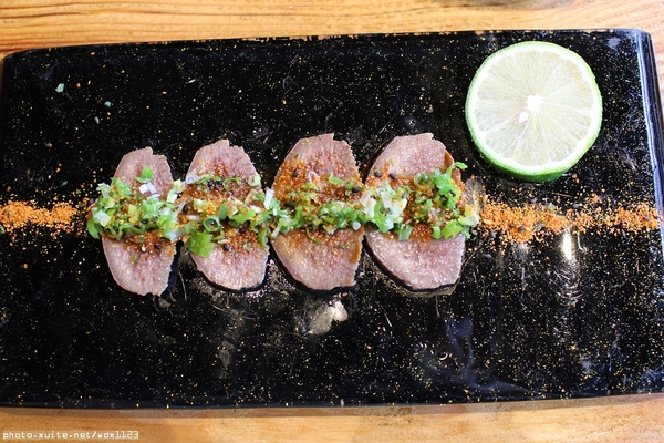 羊角 日式炭火燒肉(大墩旗艦店):羊角BAR 炭燒和牛專門✪頂極肉品、專人服務、美味饗宴~103.07.07