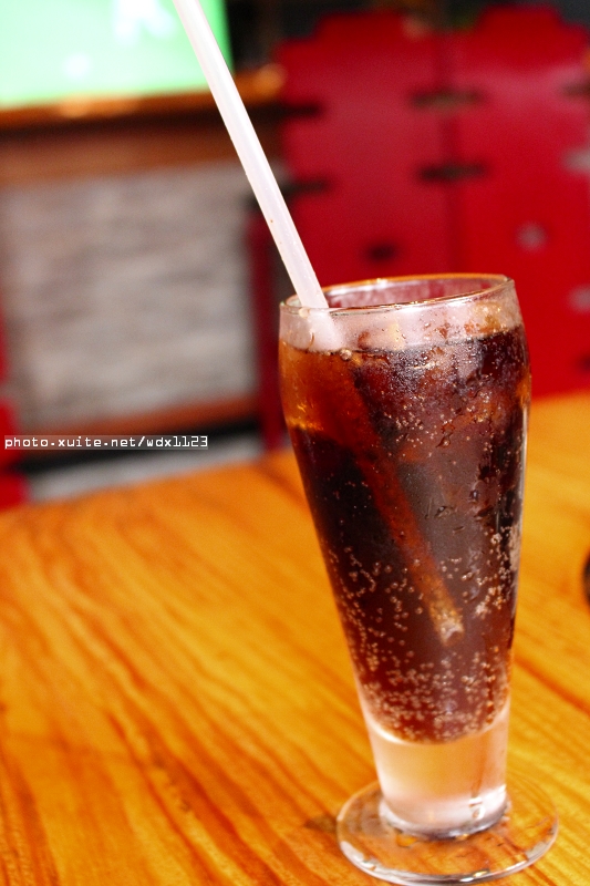 羊角 日式炭火燒肉(大墩旗艦店)：羊角BAR 炭燒和牛專門✪頂極肉品、專人服務、美味饗宴~103.07.07