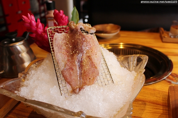 羊角 日式炭火燒肉(大墩旗艦店):羊角BAR 炭燒和牛專門✪頂極肉品、專人服務、美味饗宴~103.07.07