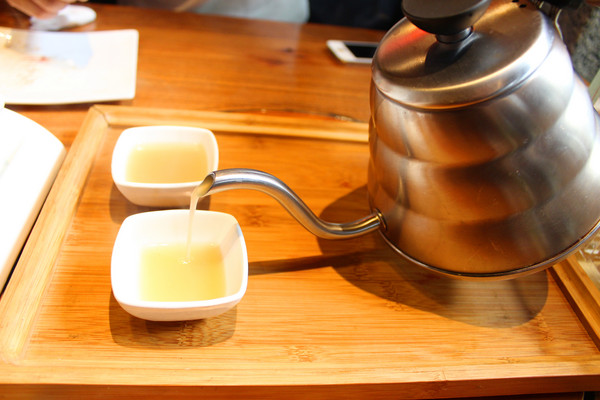 羊角BAR 炭燒和牛專門：[台中]服務與食材的頂級享受 羊角BAR 炭燒和牛專門