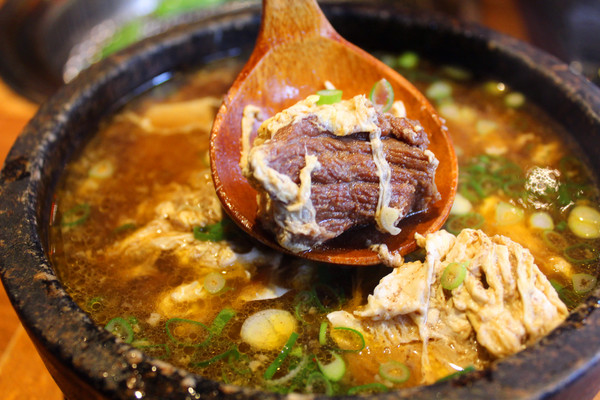 羊角BAR 炭燒和牛專門：[台中]服務與食材的頂級享受 羊角BAR 炭燒和牛專門