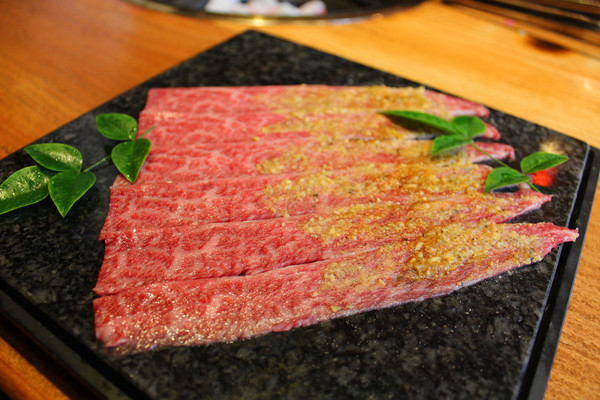 羊角BAR 炭燒和牛專門：[台中]服務與食材的頂級享受 羊角BAR 炭燒和牛專門