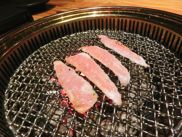 羊角BAR 炭燒和牛專門：【愛評口碑券§第54彈】視覺及味蕾完美的頂級饗宴@羊角BAR 炭燒和牛專門