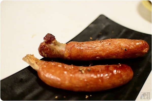 那兩蚵烤鮮蚵：台中美食-那兩蚵烤鮮蚵-看夜景配美食-產地直送東石鮮蚵