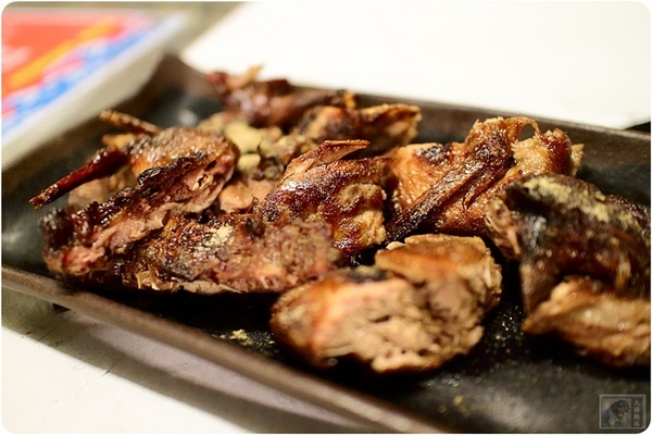 那兩蚵烤鮮蚵：台中美食-那兩蚵烤鮮蚵-看夜景配美食-產地直送東石鮮蚵