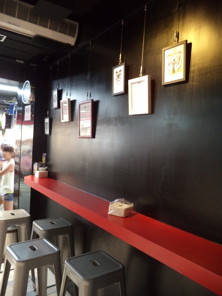 Cool N2 分子虎分子雪糕專賣店:Cool N2 分子虎分子雪糕專賣店──高科技與美味兼具的特色冰品