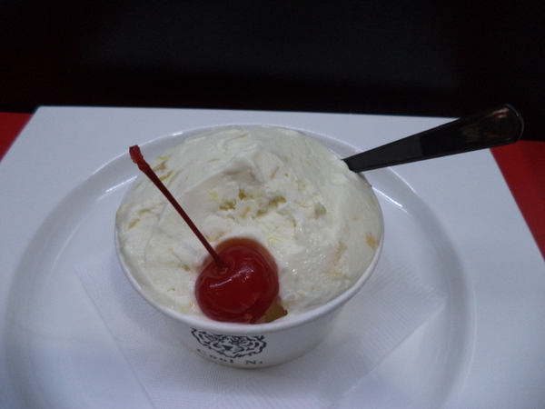 Cool N2 分子虎分子雪糕專賣店:Cool N2 分子虎分子雪糕專賣店──高科技與美味兼具的特色冰品