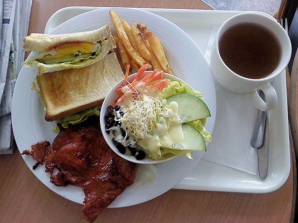 多倫多咖啡:多倫多咖啡(新光店)-苓雅區自強三路6號