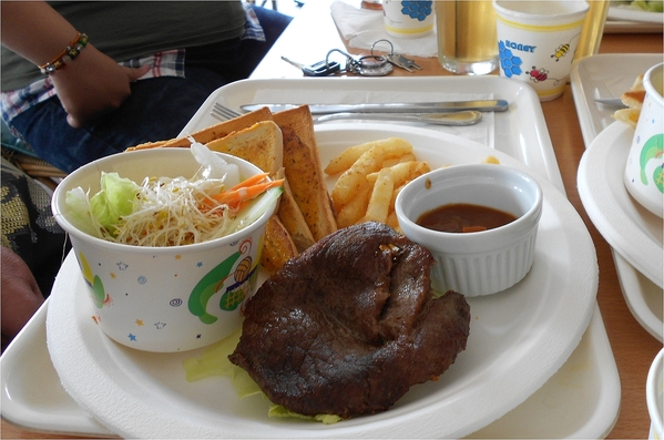 多倫多咖啡:多倫多咖啡(新光店)-苓雅區自強三路6號