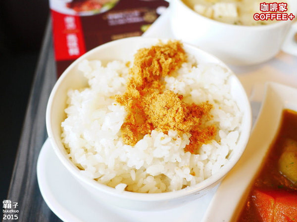 caffe+ 咖啡家(台中向上店)：COFFEE+咖啡家，英倫吐司好豐盛阿！！