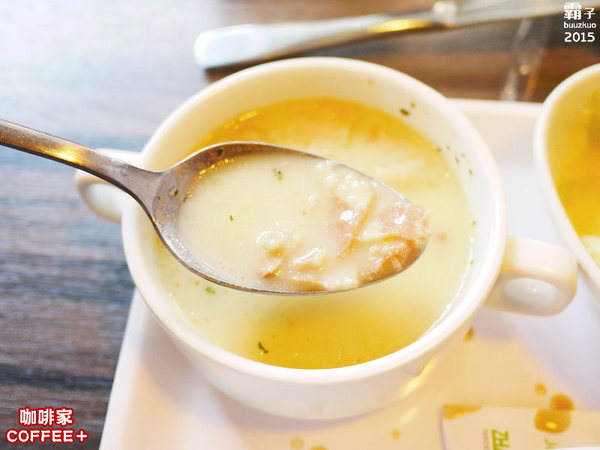 caffe+ 咖啡家(台中向上店)：COFFEE+咖啡家，英倫吐司好豐盛阿！！