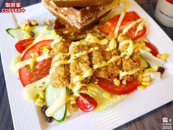 caffe+ 咖啡家(台中向上店)：COFFEE+咖啡家，英倫吐司好豐盛阿！！