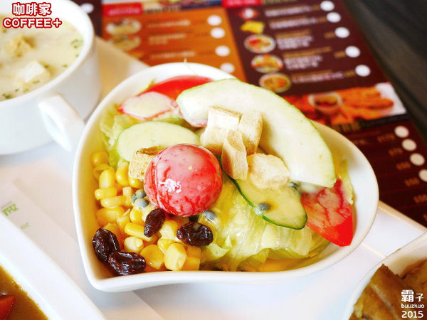 caffe+ 咖啡家(台中向上店)：COFFEE+咖啡家，英倫吐司好豐盛阿！！